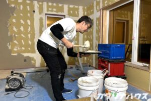 しっくいをセルフ施工して仕上げるリノベーション