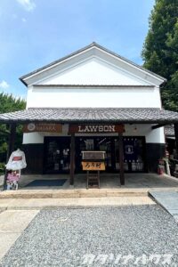 倉敷美観地区のアイビースクエア内にあるローソン